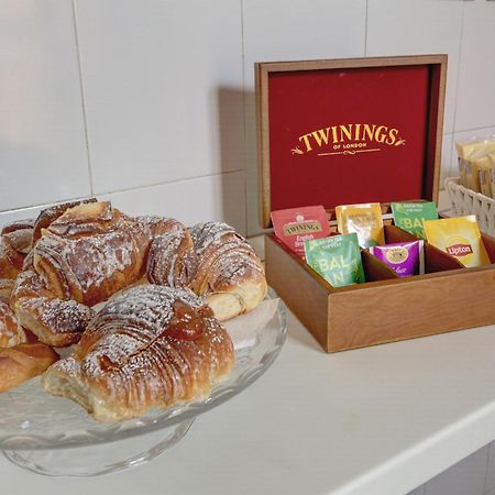 Holiday Sunny Roma B&B Ngoại thất bức ảnh